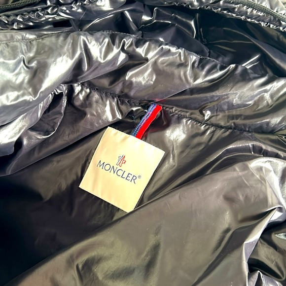 MONCLER MAIRE SHORT DOWN JACKET - Picture 2 of 4